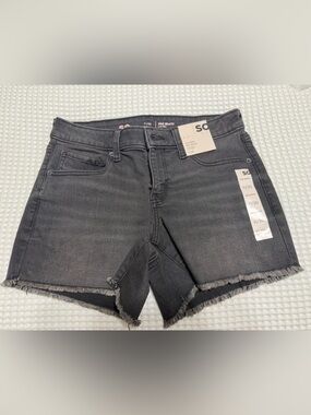 NWT Low Rise Midi Shorts